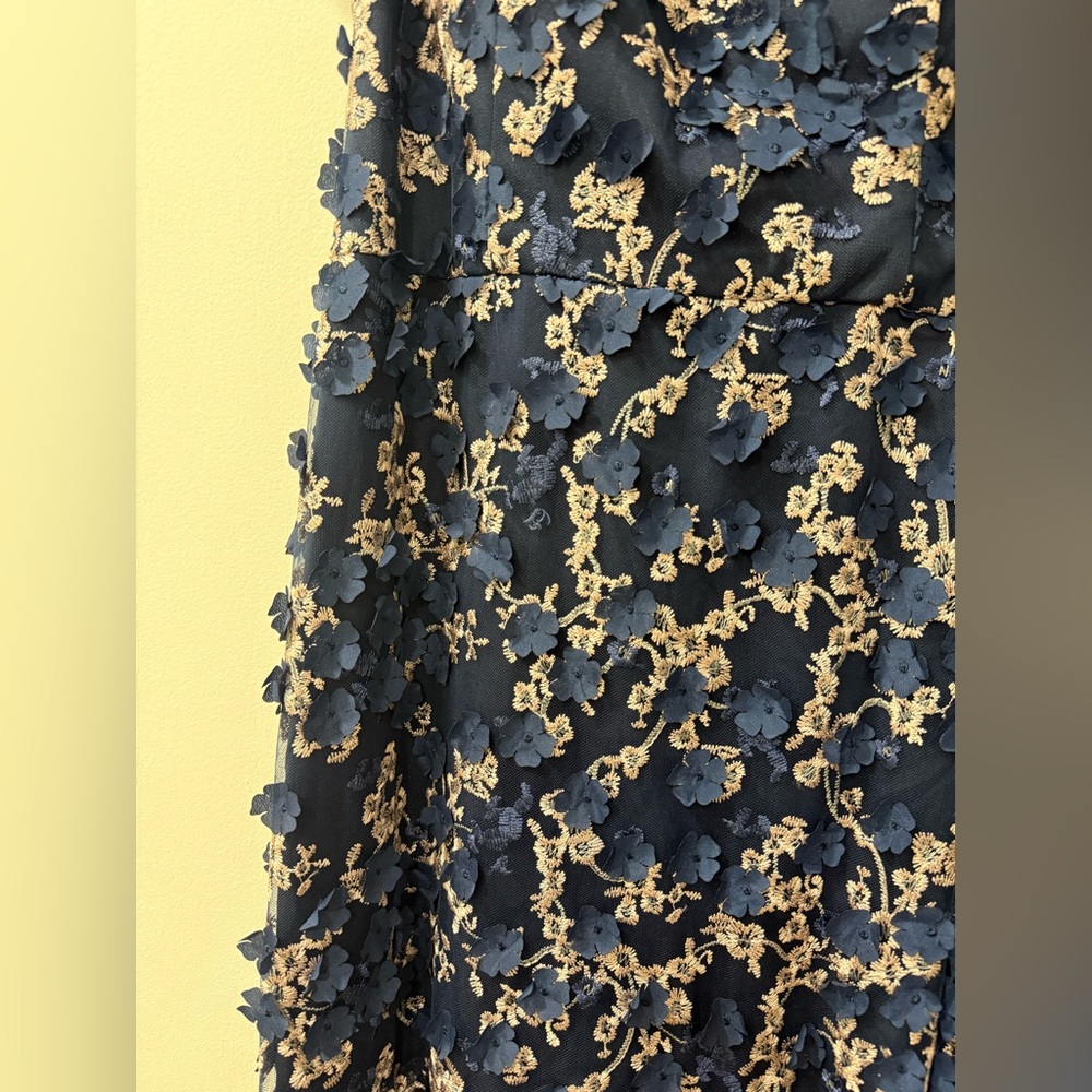 Xscape Raised flower off the shoulder midi dress- size 12 - Picture 7 of 8